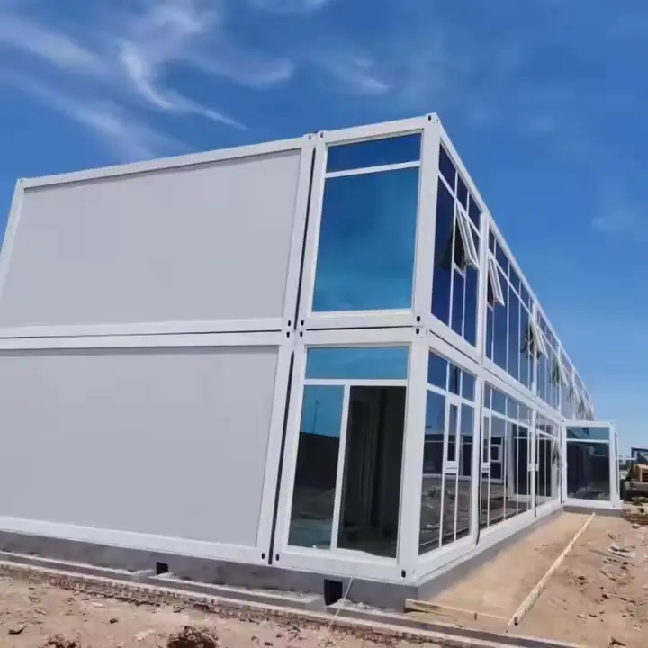 Aurrealdeko edukiontzi etxea